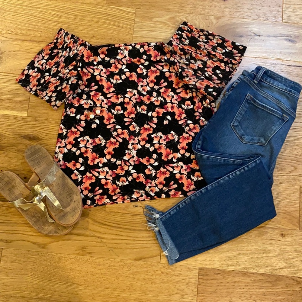 White House Black Market Floral Top